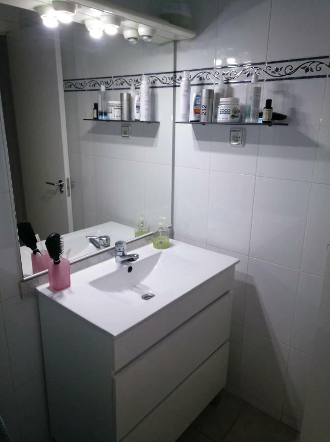 Apartamento primera línea de mar Hospitalet De L'Infant Exterior foto