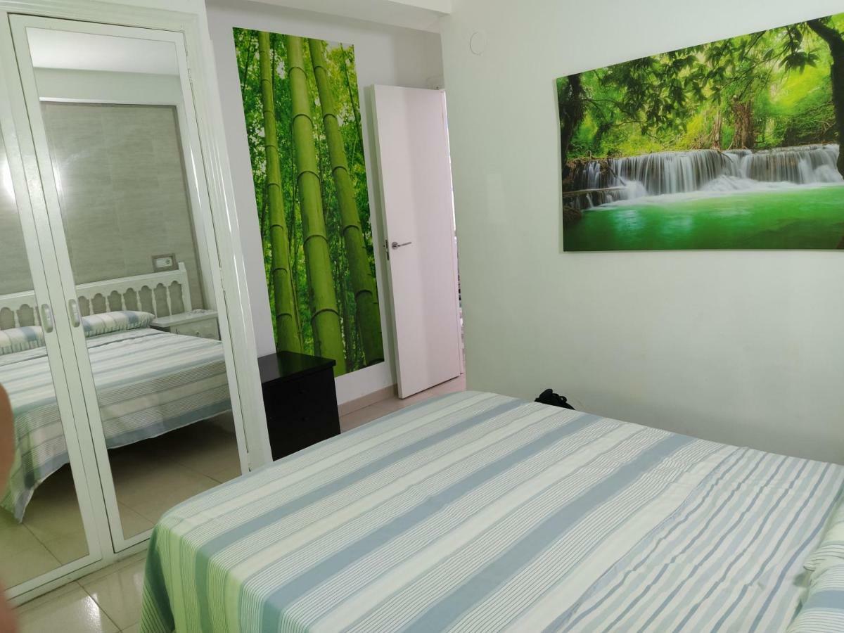 Apartamento primera línea de mar Hospitalet De L'Infant Exterior foto