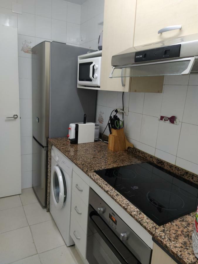 Apartamento primera línea de mar Hospitalet De L'Infant Exterior foto